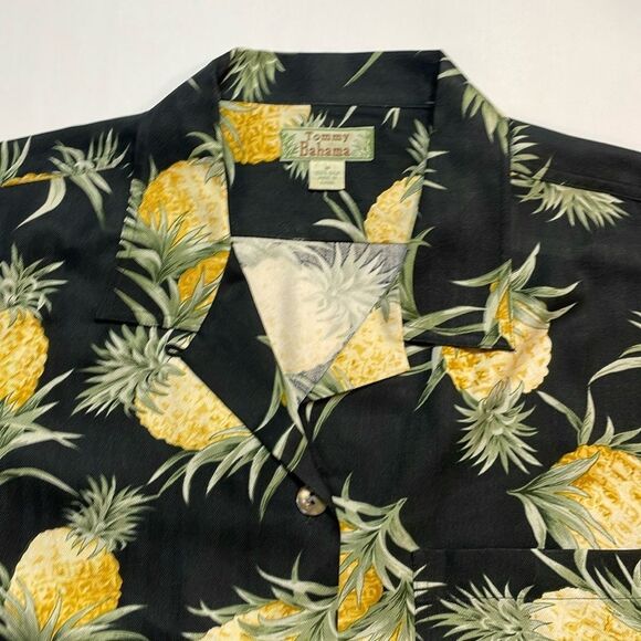 Tommy Bahama Womens Vibrant Silk Tropical Pineapple Print Blouse Sz M - Picture 2 of 8